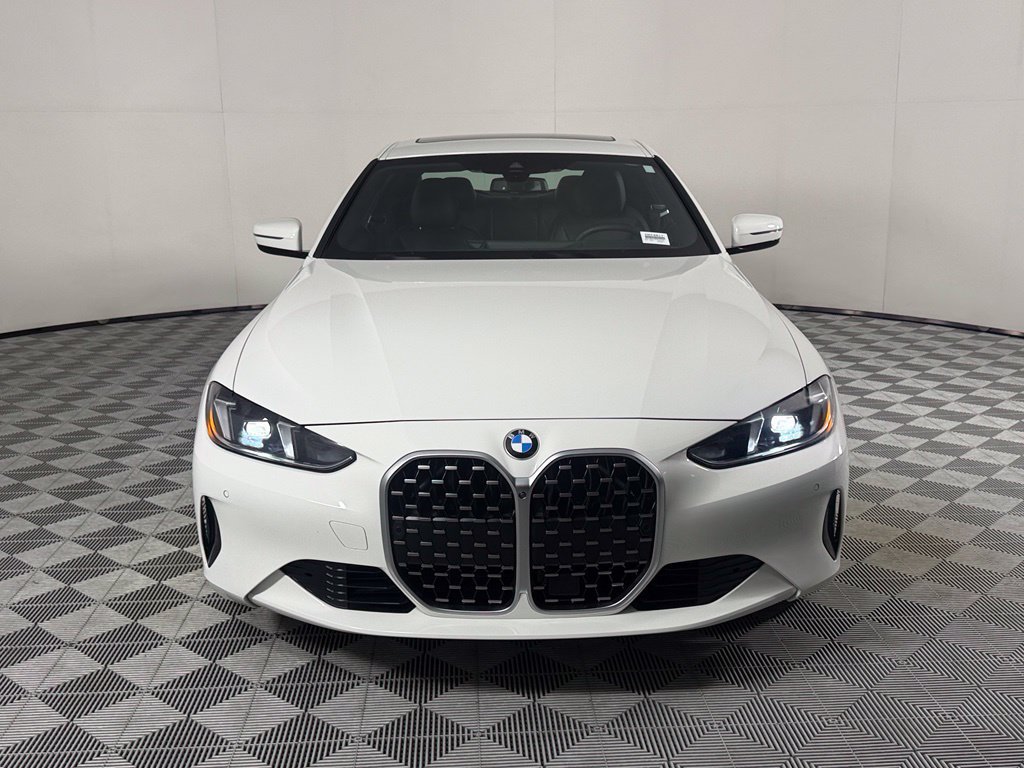 Used 2025 BMW 430i Coupe w/ Convenience Package RWD image 4