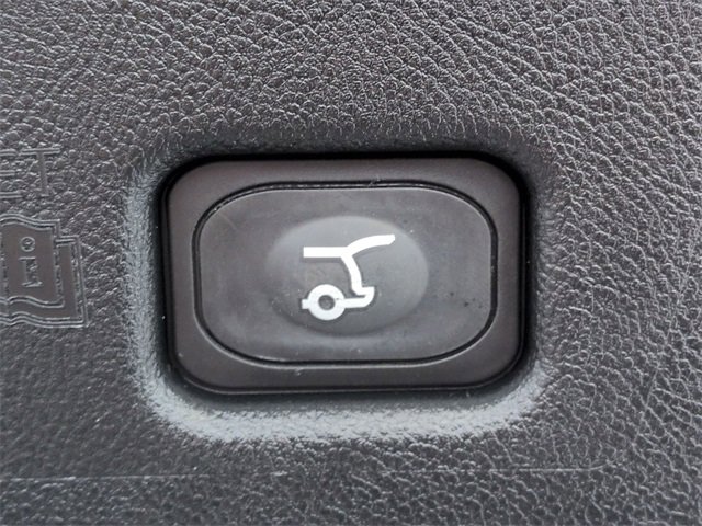 Used 2023 Lincoln Nautilus Reserve image 20