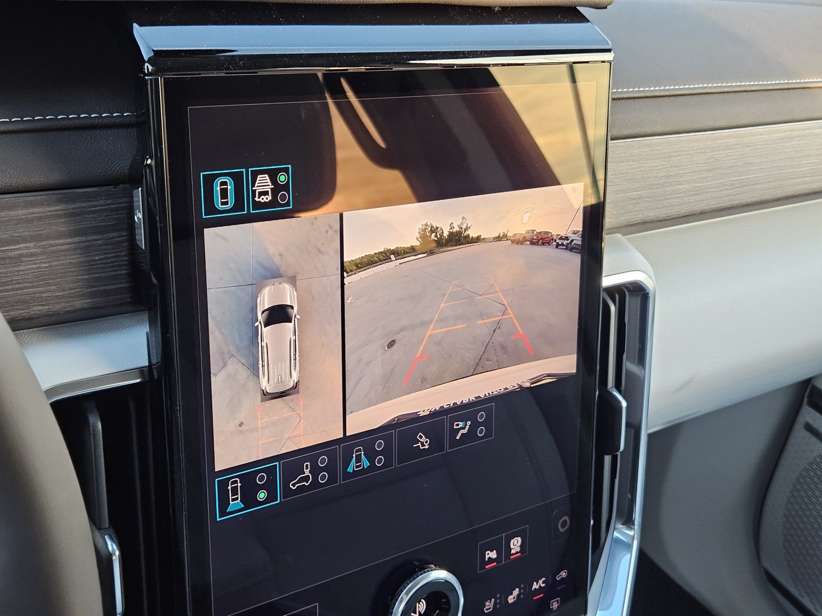 New 2027 GMC Acadia Denali FWD image 13