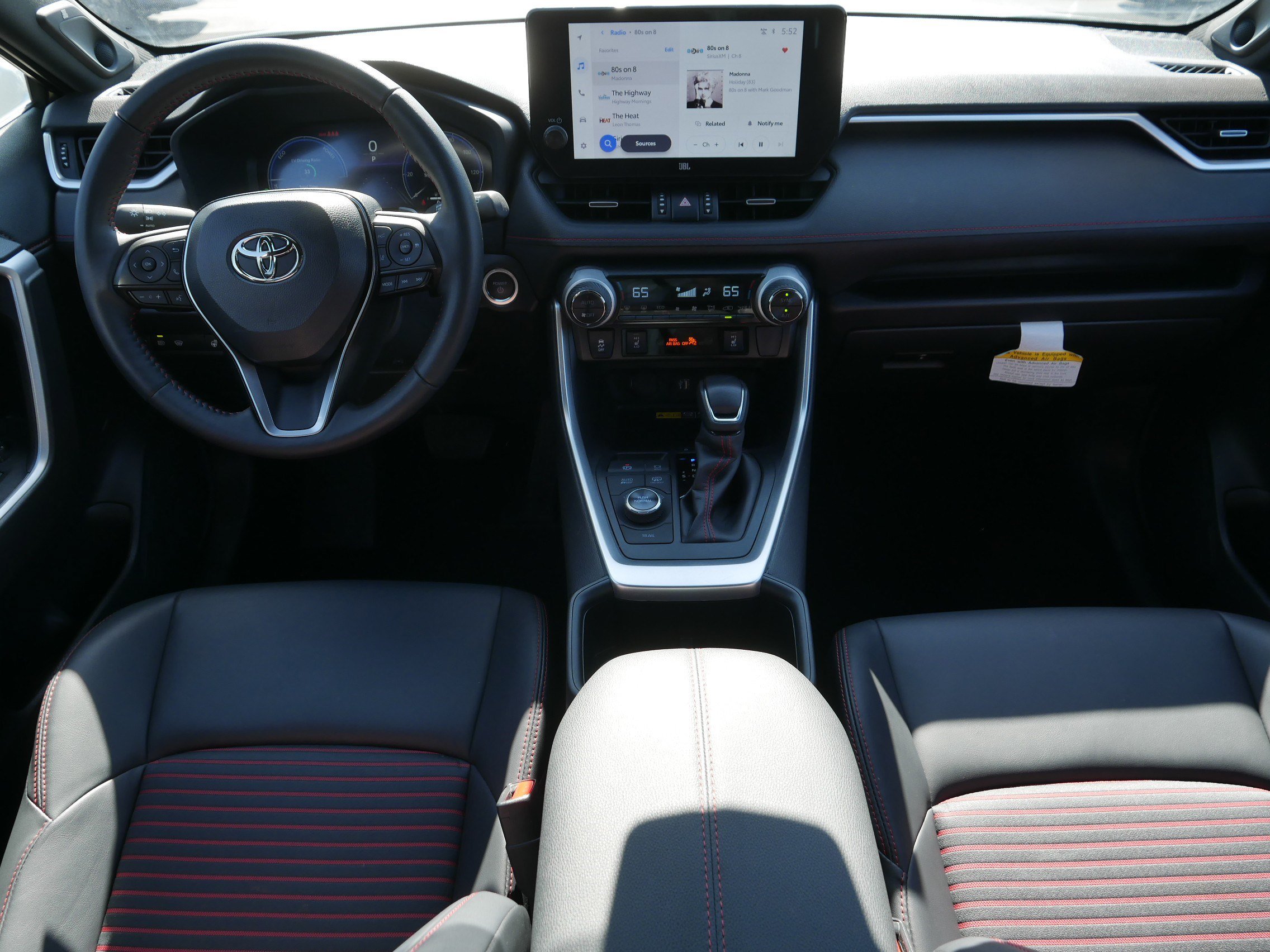 Used 2025 Toyota RAV4 XSE w/ Weather Package AWD/4WD image 10