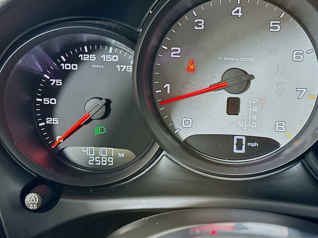 Certified 2021 Porsche Macan S AWD/4WD image 13