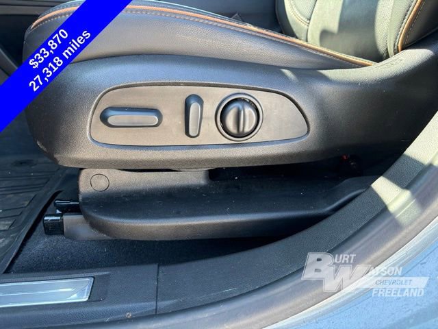 Used 2023 GMC Acadia AT4 w/ Technology Package image 12