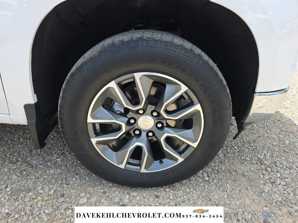 Used 2023 Chevrolet Silverado 1500 LT AWD/4WD image 37
