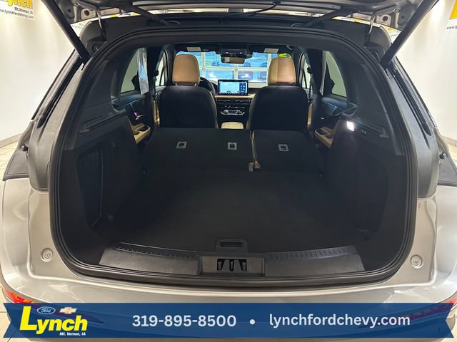 Used 2023 Lincoln Corsair Reserve w/ Equipment Group 201A AWD/4WD image 23