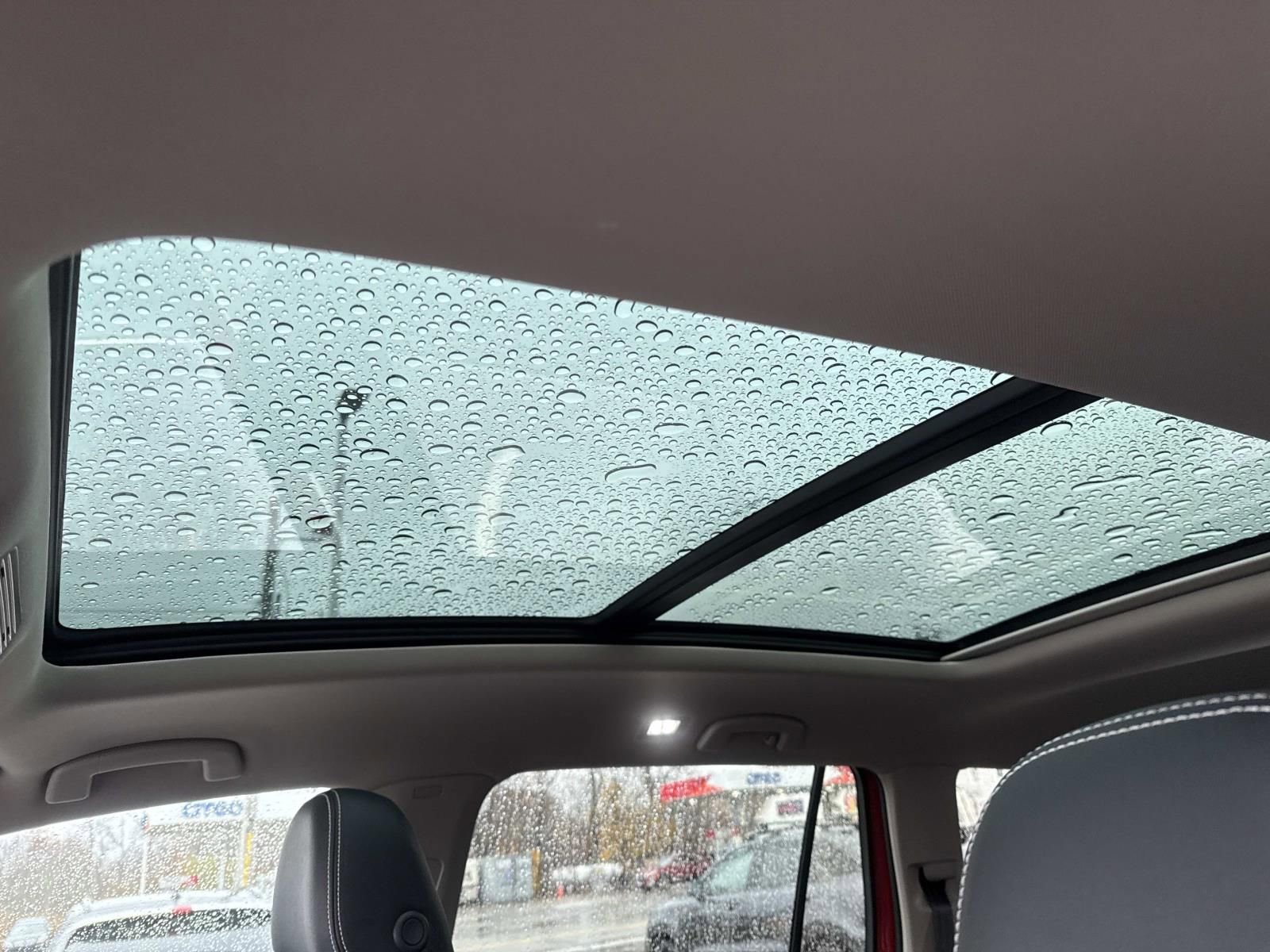 Certified 2025 Volkswagen Atlas SEL image 25