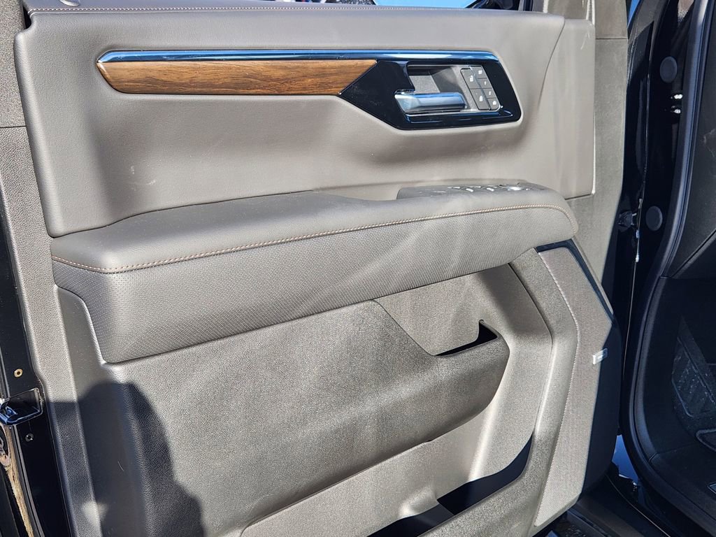 New 2026 Chevrolet Tahoe High Country image 12