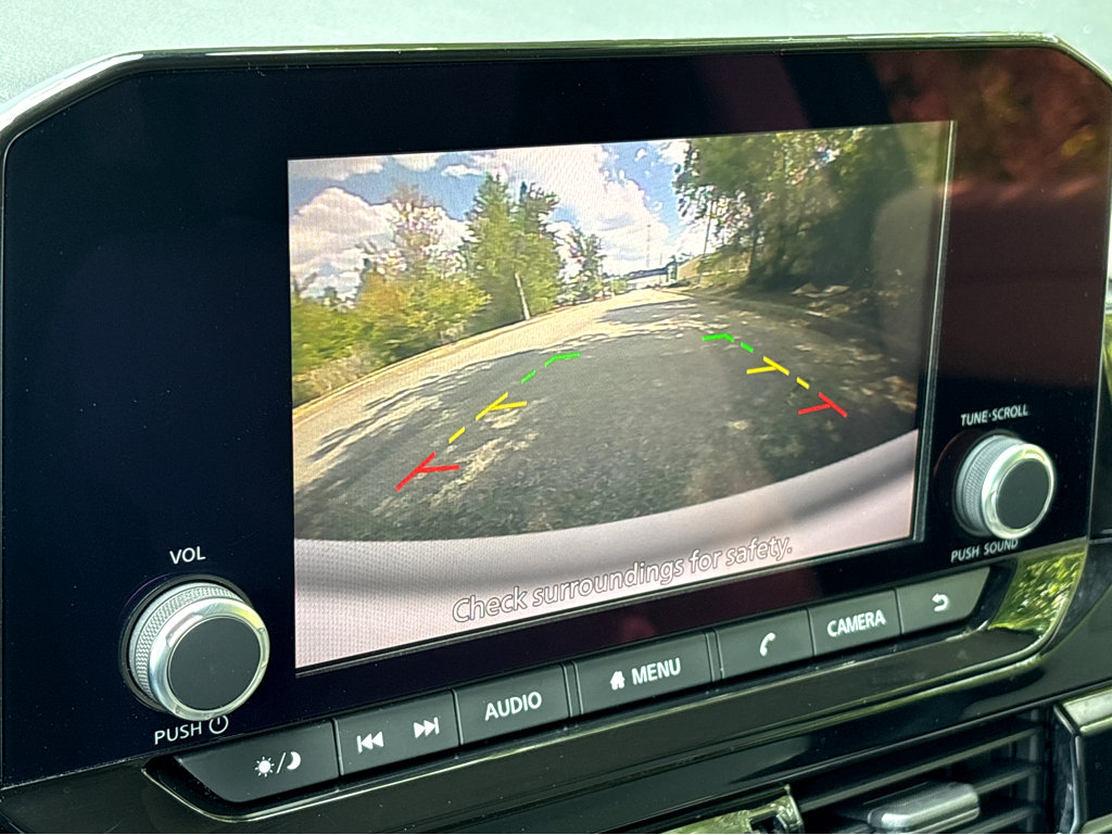 Used 2022 Nissan Pathfinder SV w/ SV Premium Package image 24