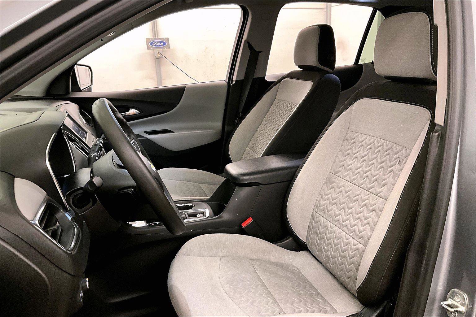 Used 2023 Chevrolet Equinox LS w/ LS Convenience Package image 24