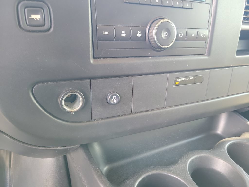 Used 2012 GMC Savana 1500 RWD image 31