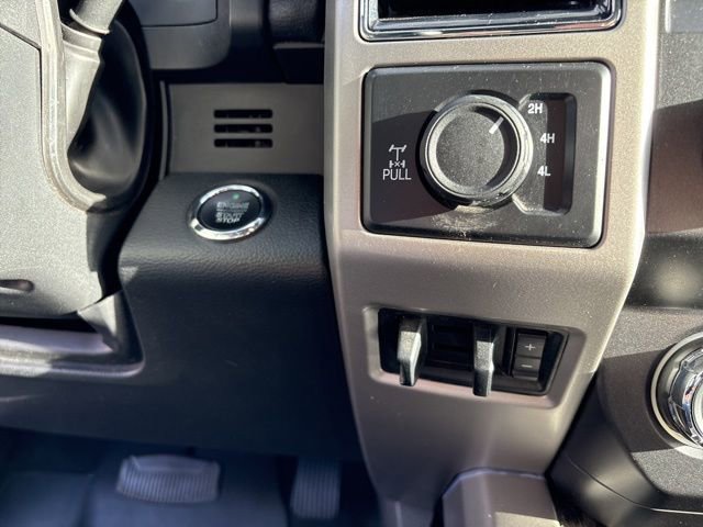 Used 2021 Ford F350 Lariat image 28