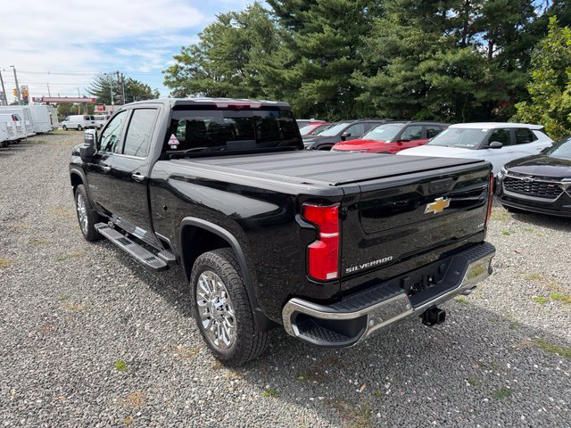 New 2026 Chevrolet Silverado 2500 LTZ w/ LTZ Convenience Package AWD/4WD image 9