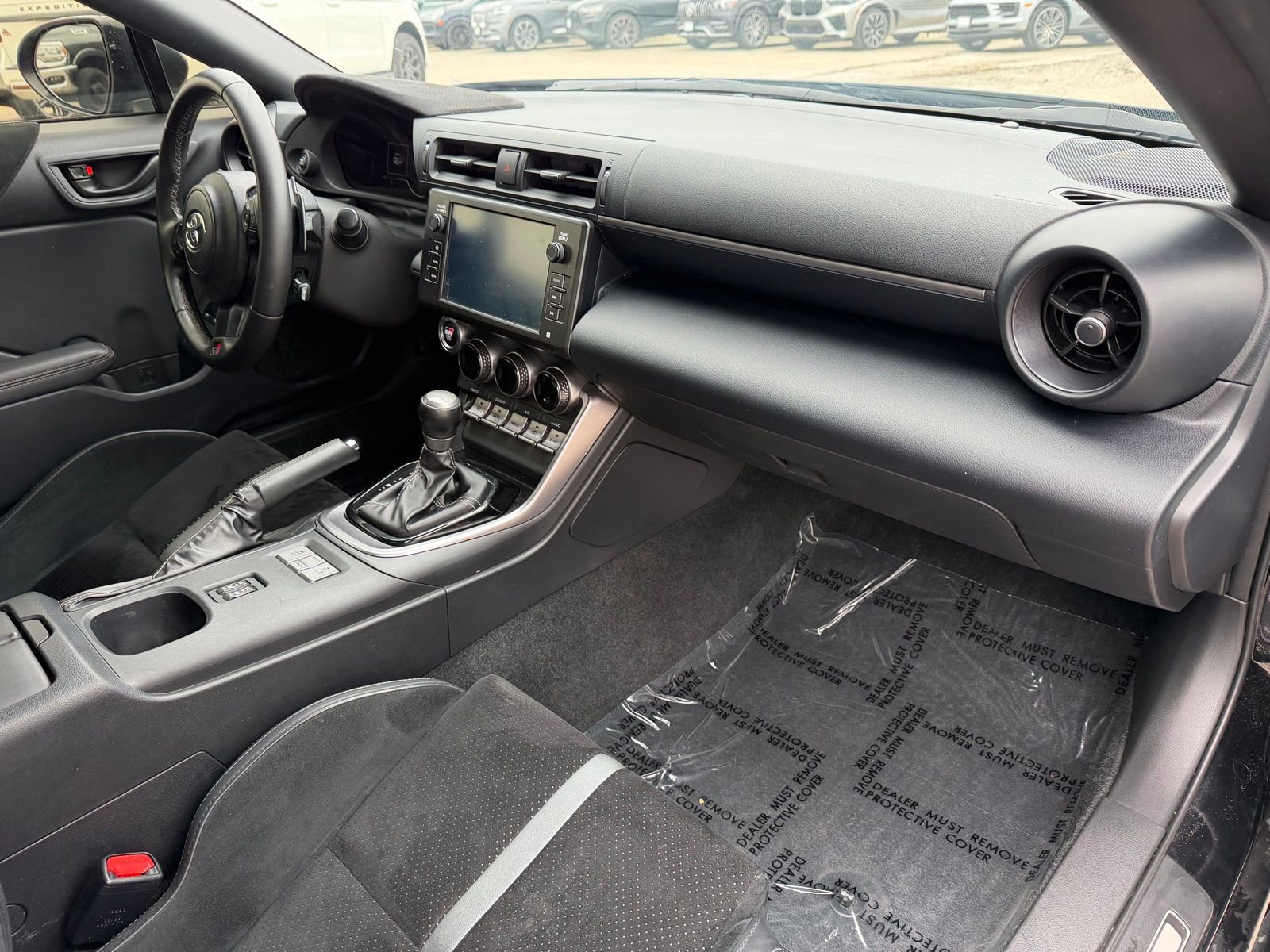 Used 2023 Toyota GR86 Premium w/ ALL Weather Mat Package (TMS) image 18