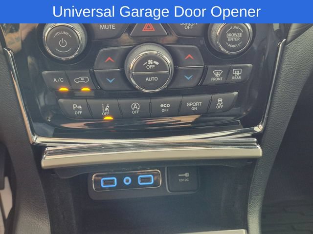 Certified 2022 Jeep Grand Cherokee Laredo X AWD/4WD image 26