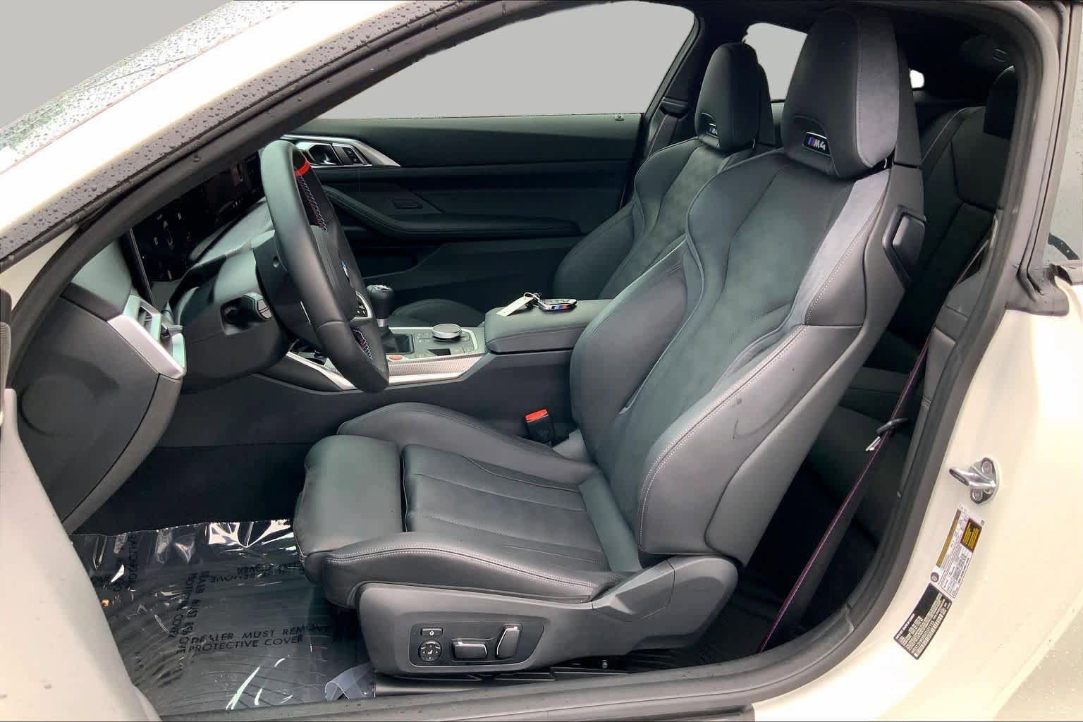Used 2025 BMW M4 Coupe w/ Executive Package RWD image 8