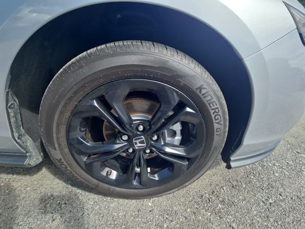 Certified 2025 Honda Accord SE image 5