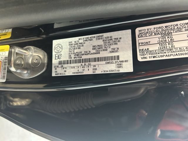 Certified 2023 Ford Escape ST-Line Elite w/ Class II Trailer Tow Package AWD/4WD image 33