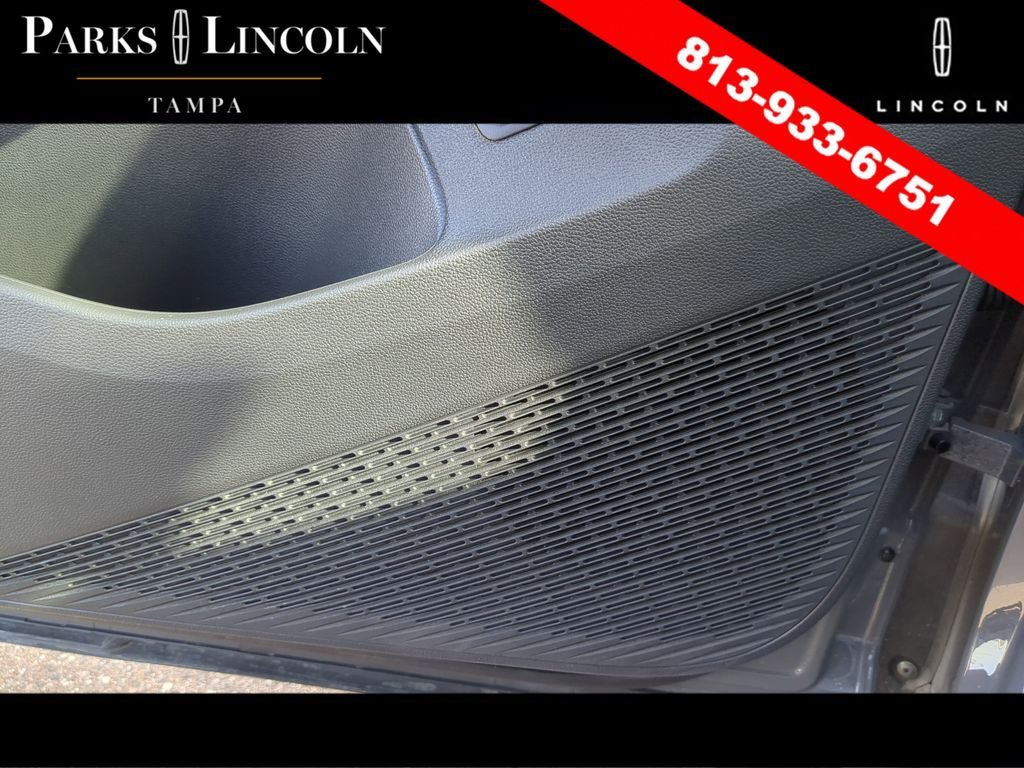 Used 2025 Volkswagen Atlas Peak Edition SE AWD/4WD image 20
