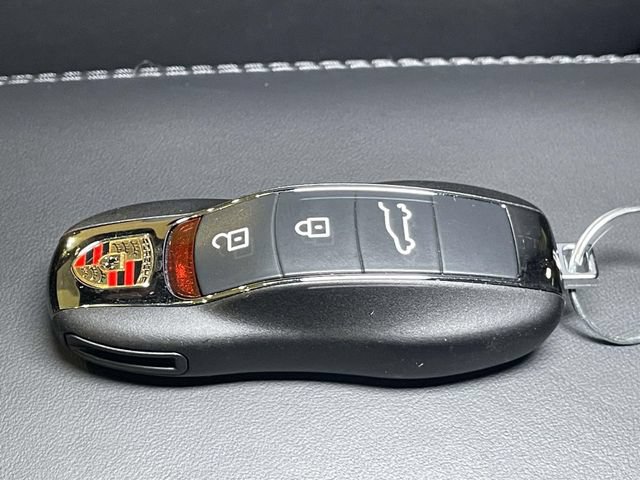 Certified 2026 Porsche Macan AWD/4WD image 48