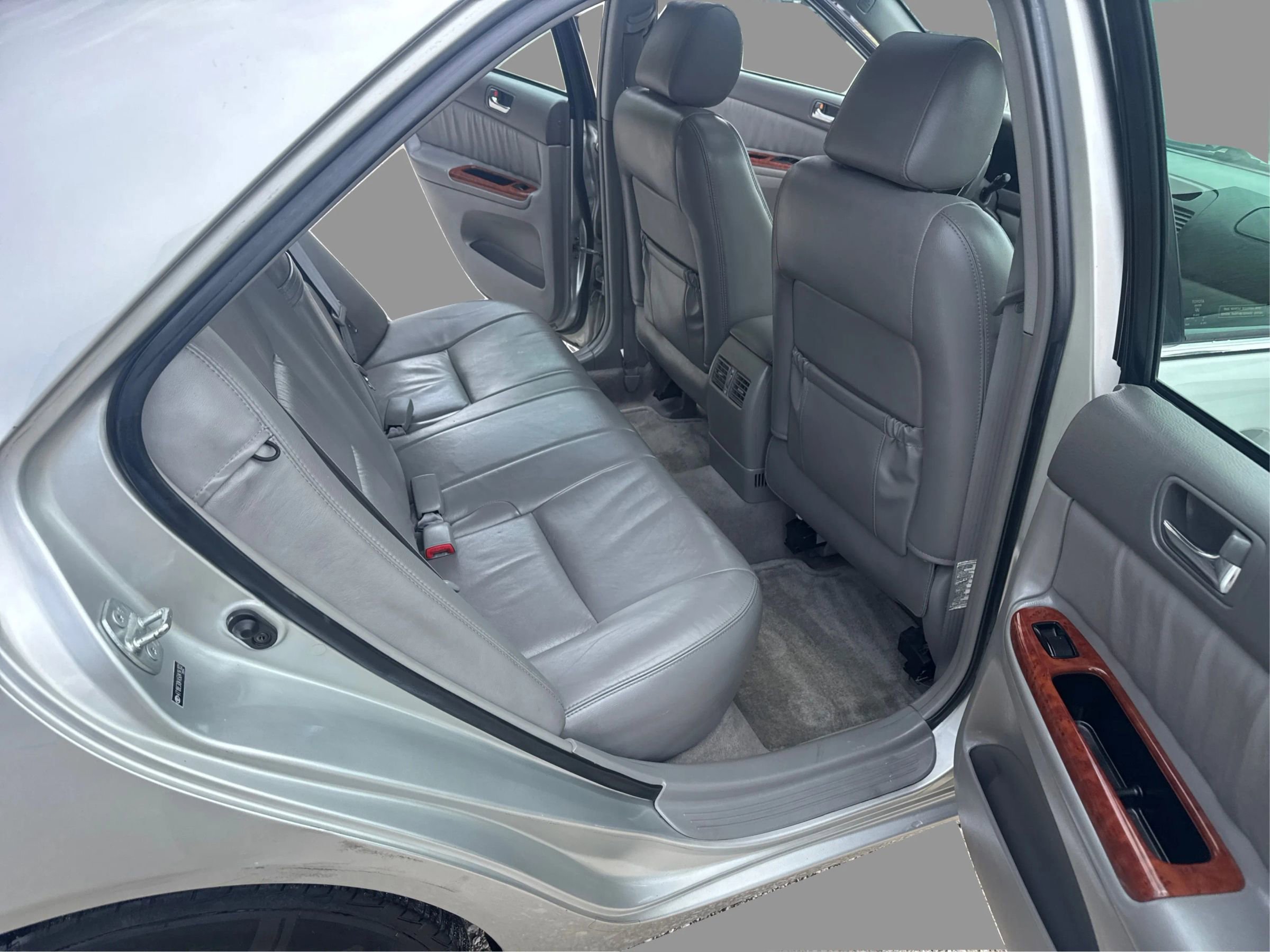 Used 2005 Toyota Camry LE FWD image 27