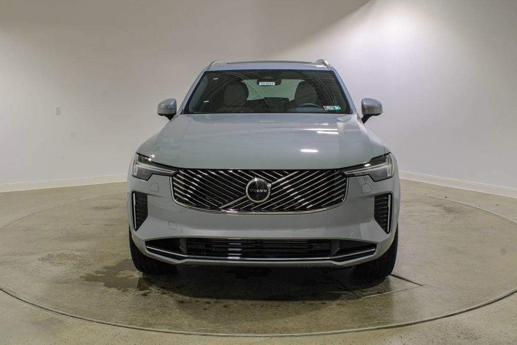 New 2026 Volvo XC90 T8 Plus w/ Protection Package Premier AWD/4WD image 8