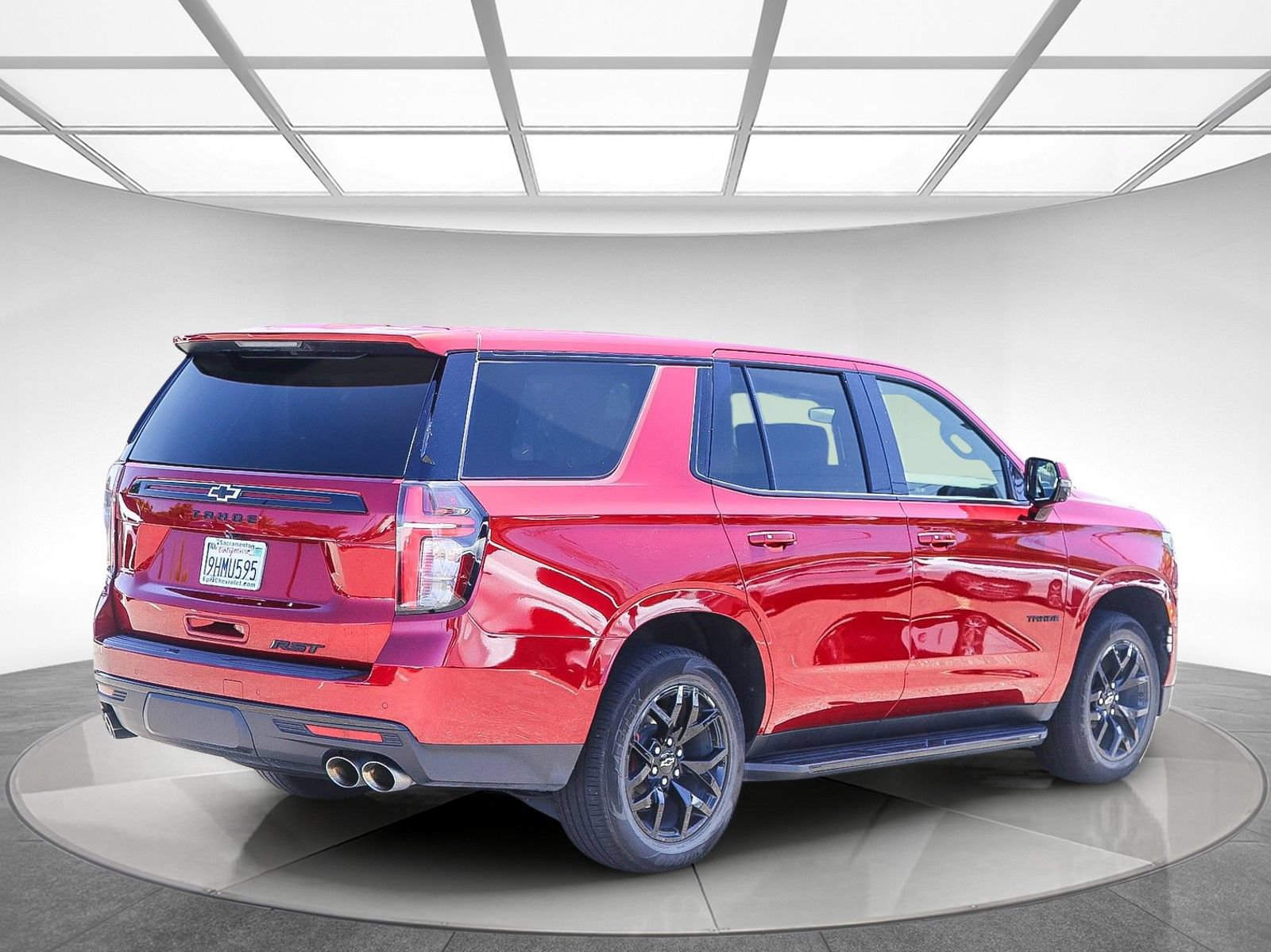 Used 2023 Chevrolet Tahoe RST w/ RST Performance Edition AWD/4WD image 3