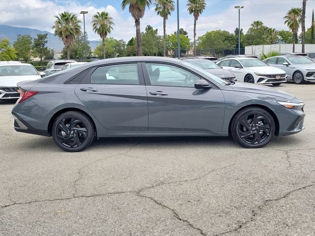 New 2026 Hyundai Elantra SEL Sport FWD image 29