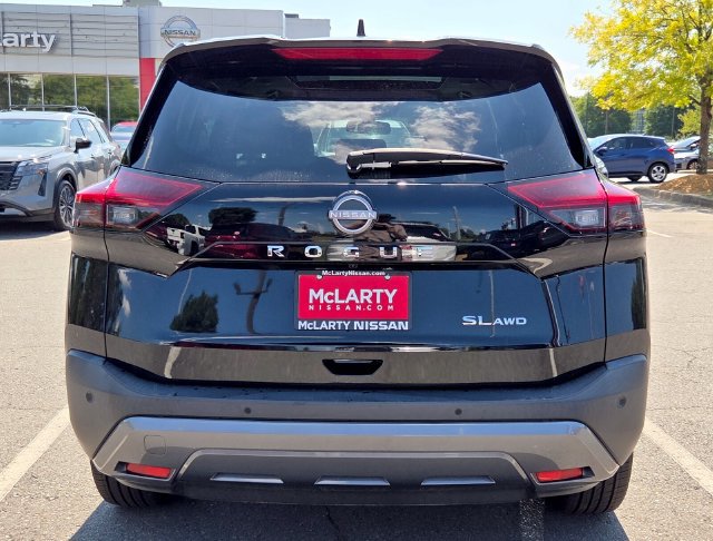 Used 2023 Nissan Rogue SL AWD/4WD image 6