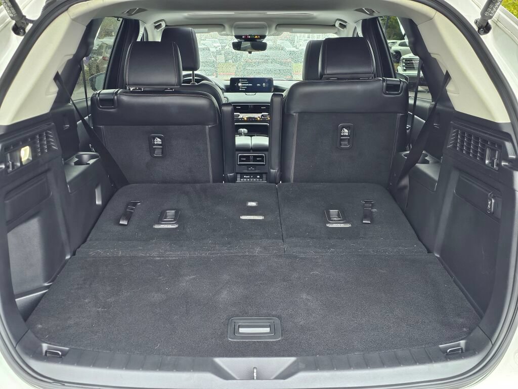Certified 2024 MAZDA CX-90 Plug-In Hybrid w/ Preferred AWD/4WD image 30