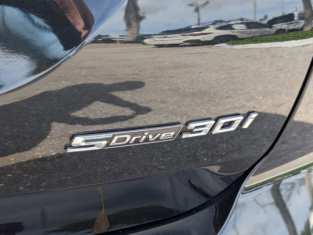 Used 2024 BMW X3 sDrive30i w/ Premium Package w/ZPA image 17