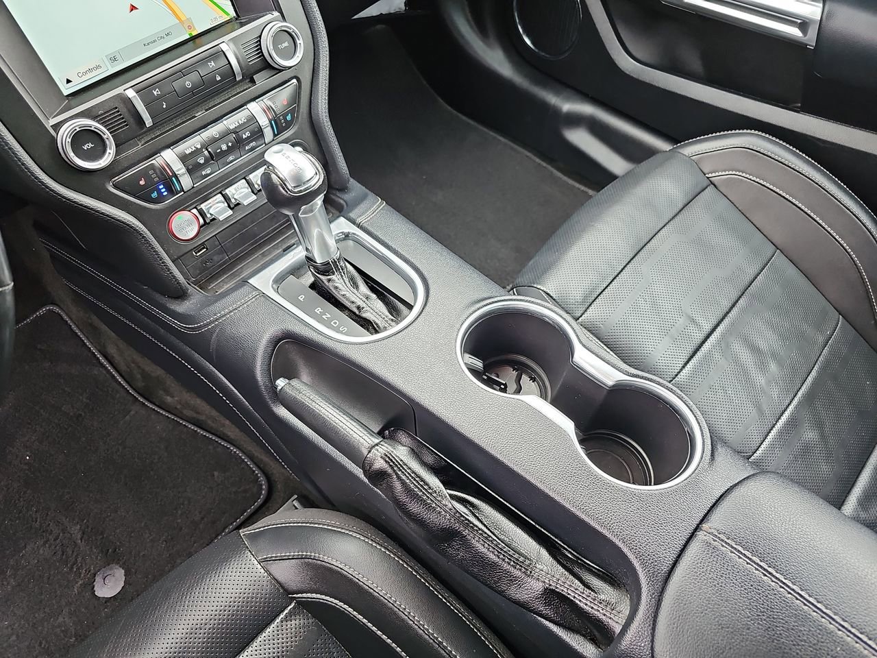 Used 2018 Ford Mustang Premium w/ Equipment Group 201A RWD image 28