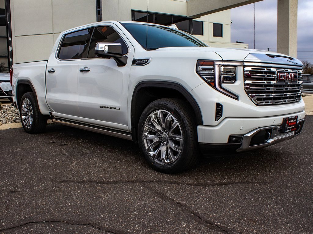 Used 2023 GMC Sierra 1500 Denali w/ Denali Reserve Package image 3