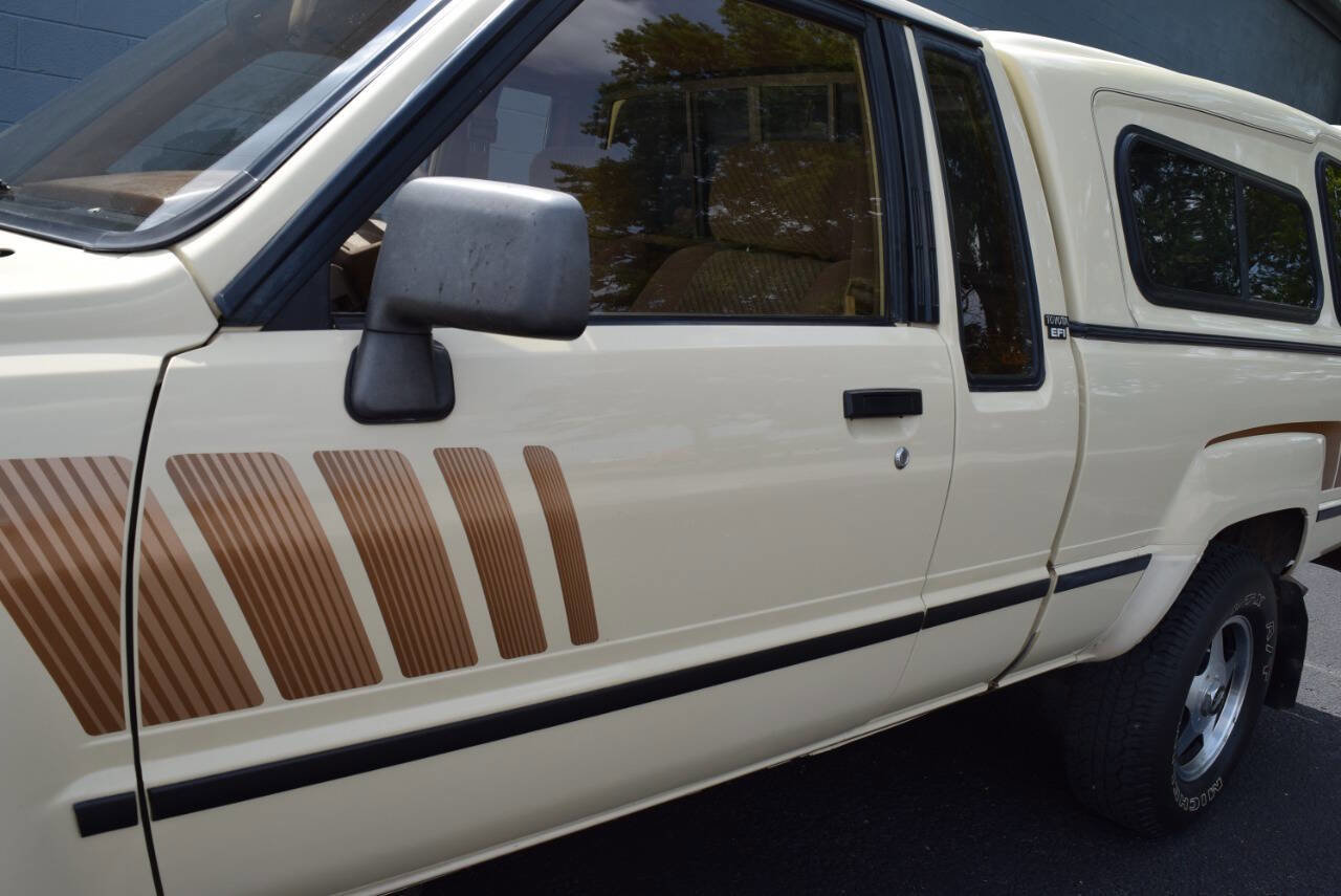Used 1988 Toyota Pickup SR5 image 5