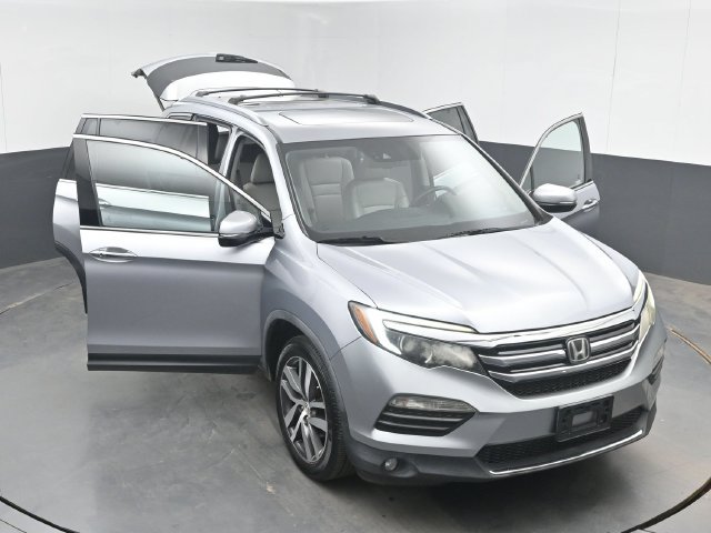 Used 2018 Honda Pilot Elite image 53