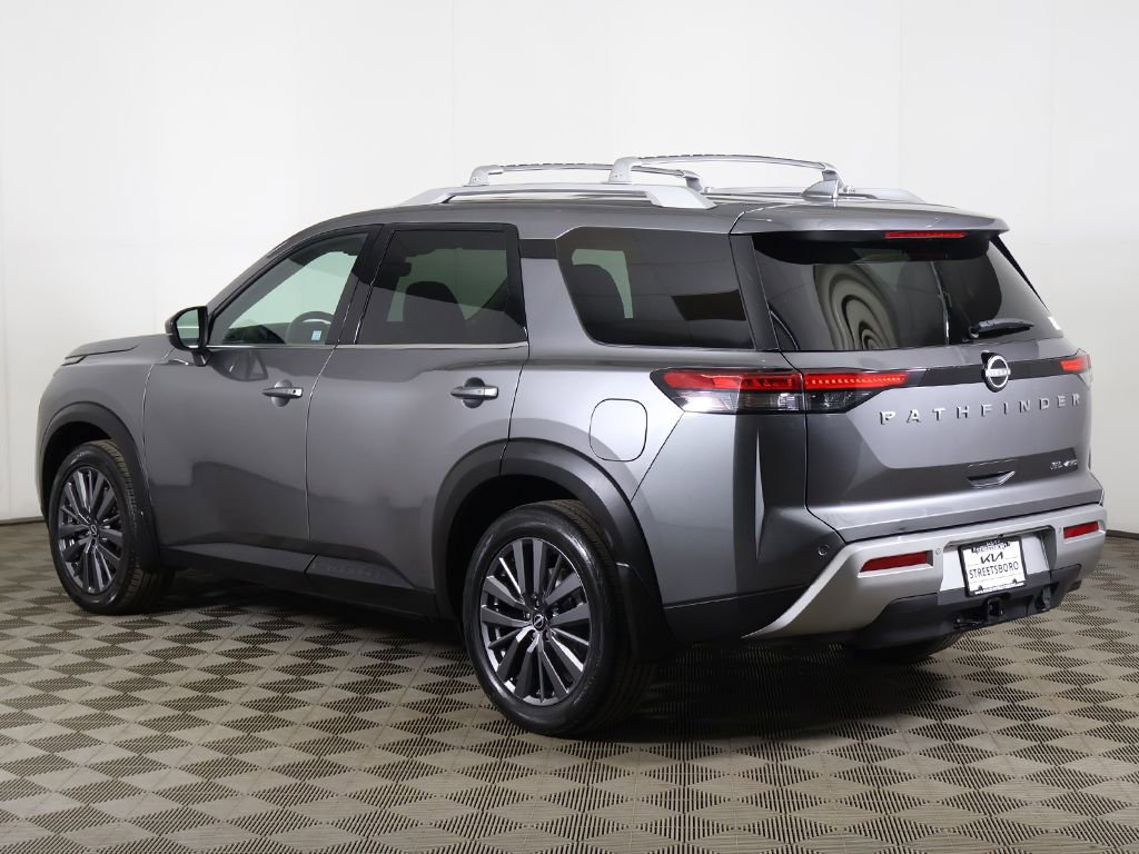 Used 2023 Nissan Pathfinder SL w/ SL Premium Package image 13