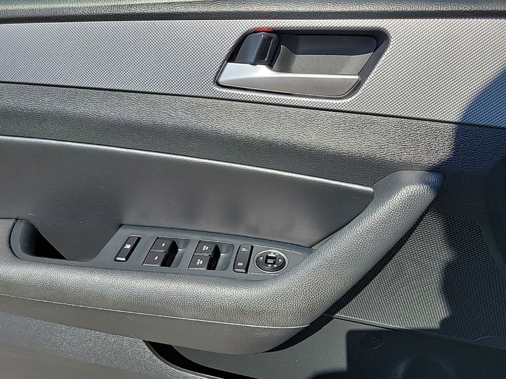 Used 2019 Hyundai Sonata SEL FWD image 13