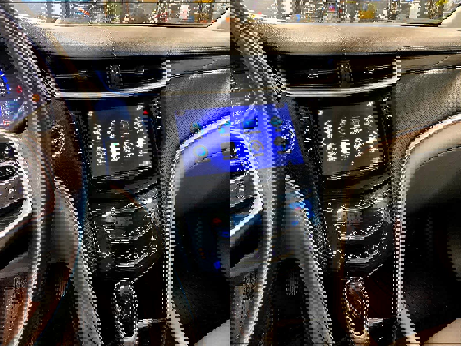 Used 2016 Cadillac XTS Luxury w/ Driver Awareness Package image 18