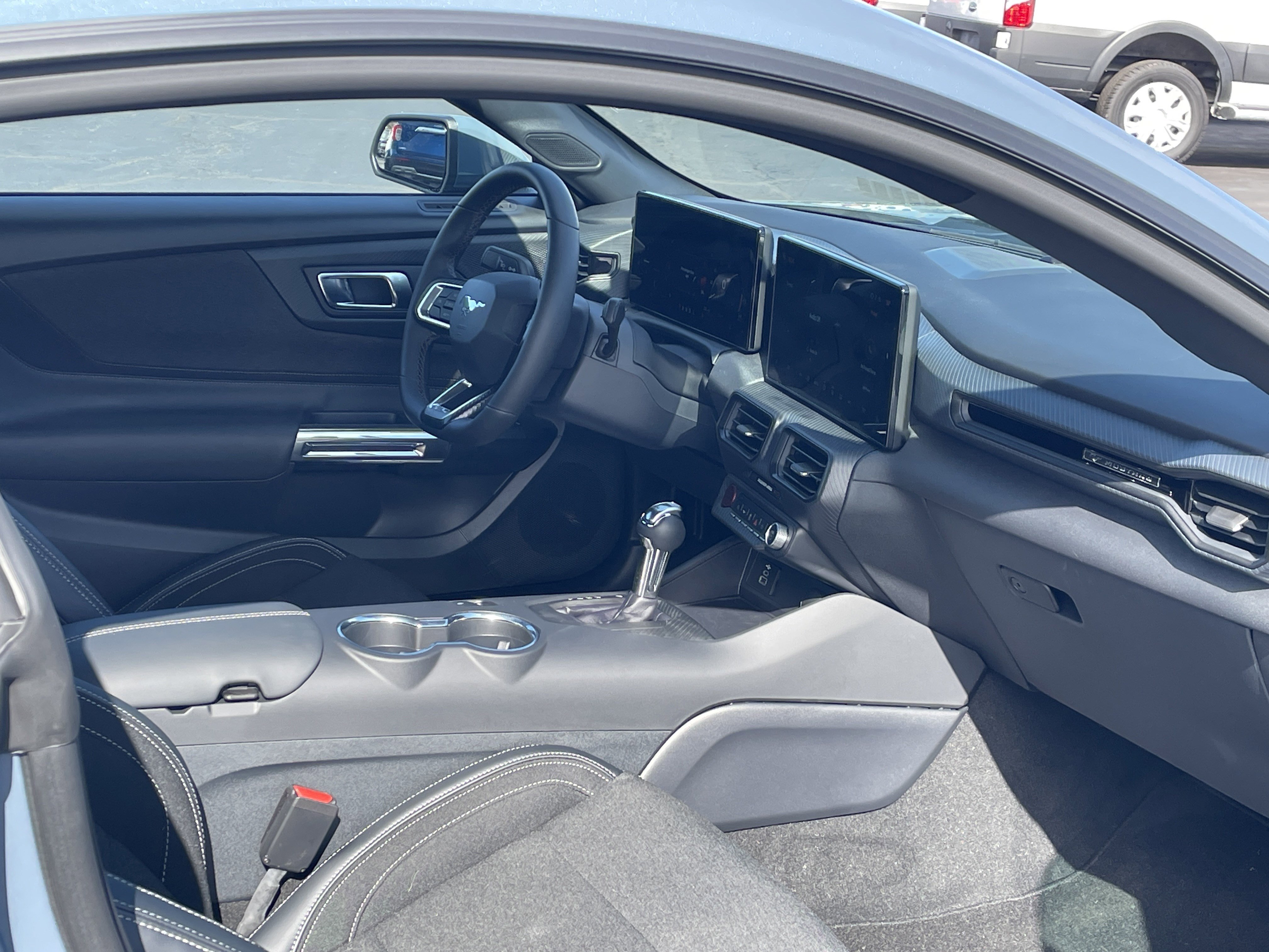 Used 2025 Ford Mustang Coupe image 20