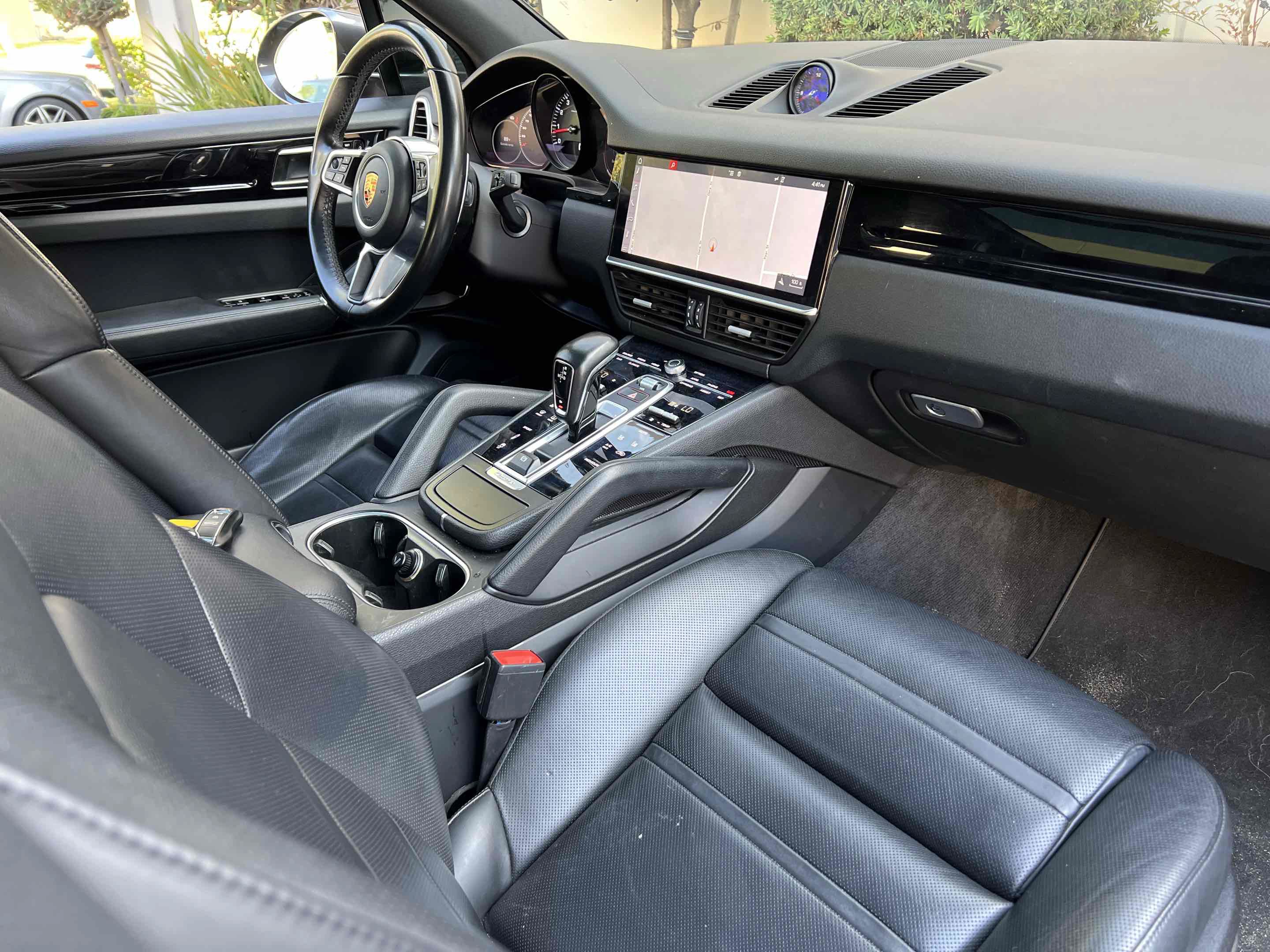 Used 2019 Porsche Cayenne S AWD/4WD image 3