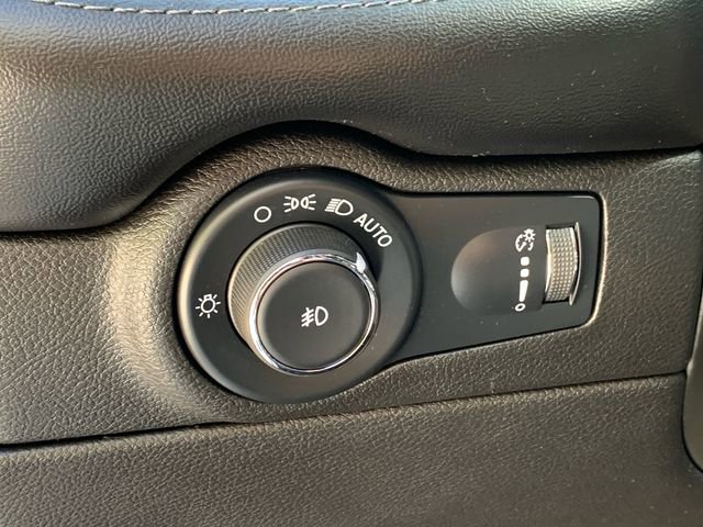 Used 2022 Dodge Durango GT AWD/4WD image 30