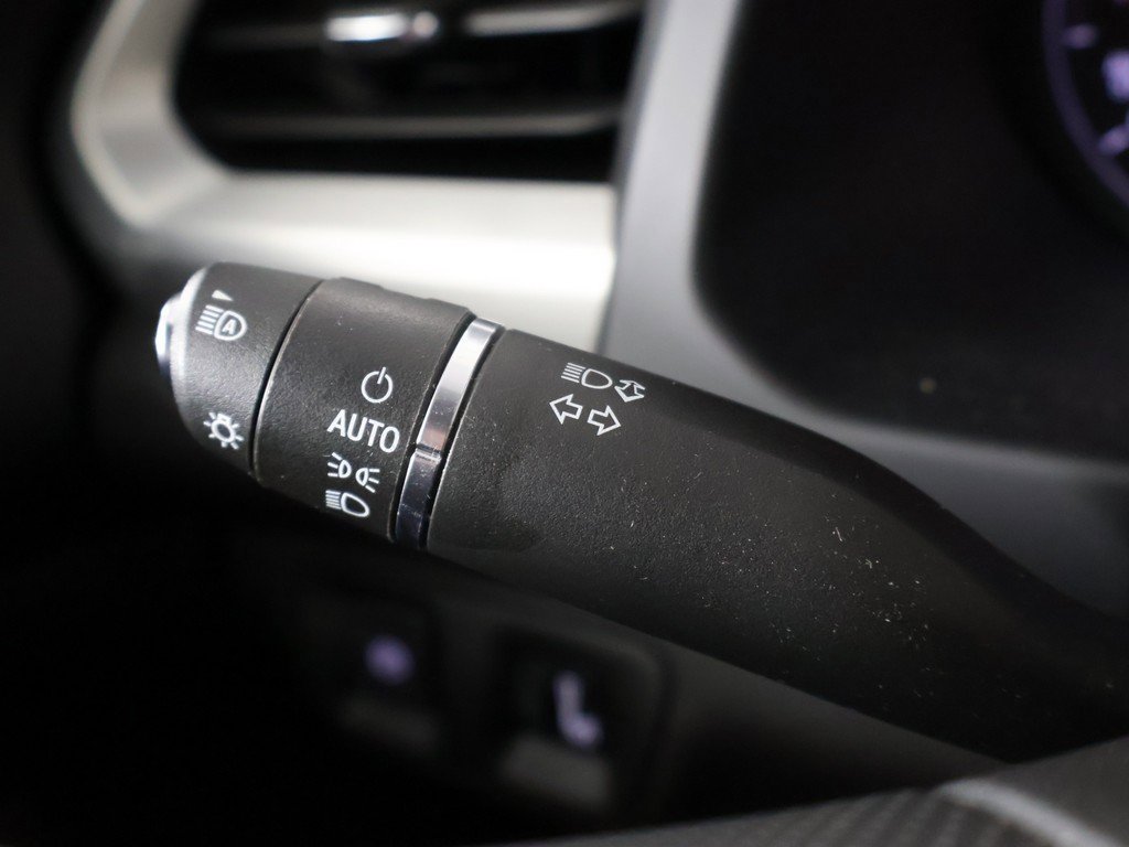 Used 2023 GMC Acadia SLE w/ Driver Convenience Package image 41