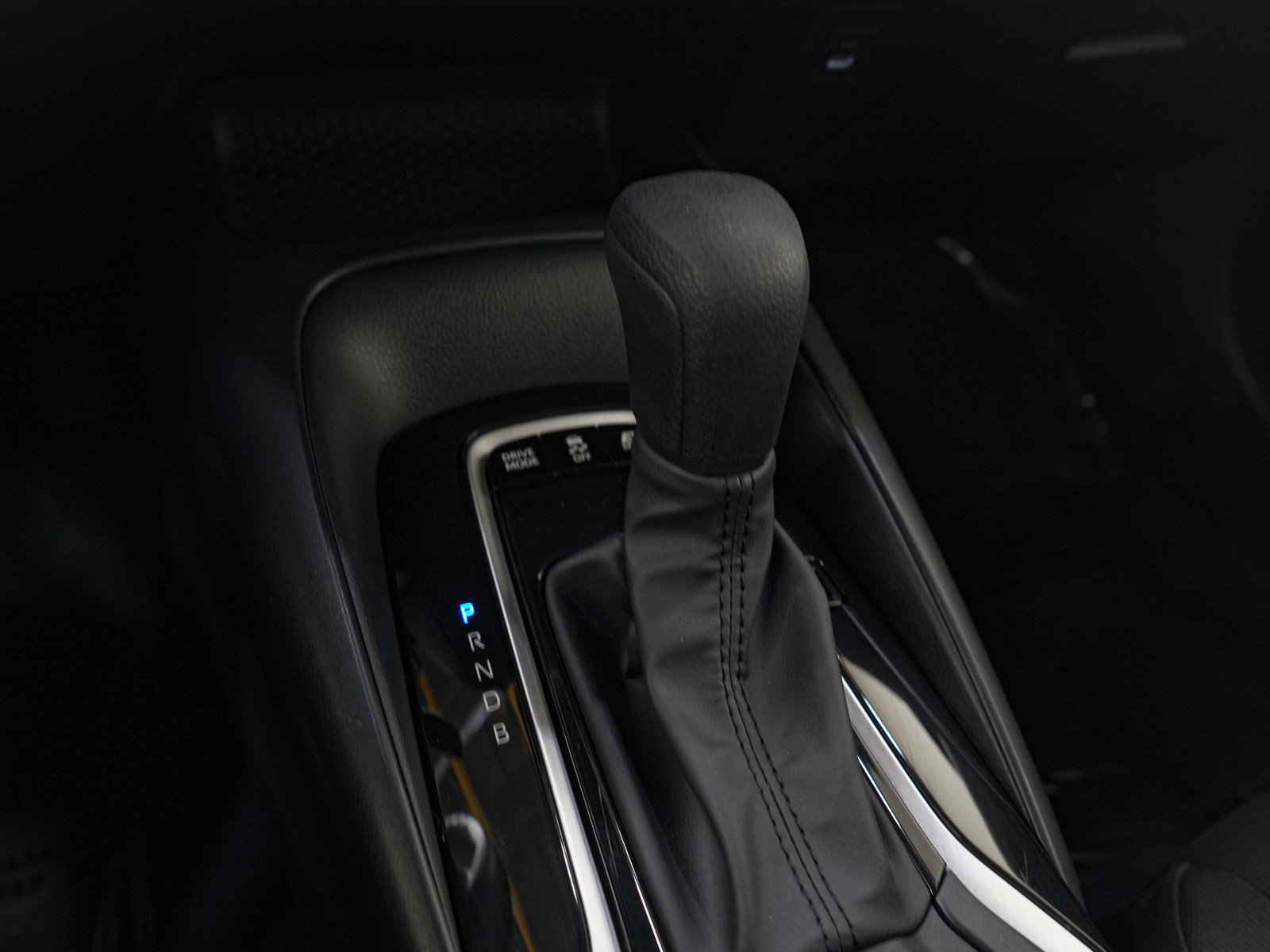 Used 2026 Toyota Corolla LE FWD image 21