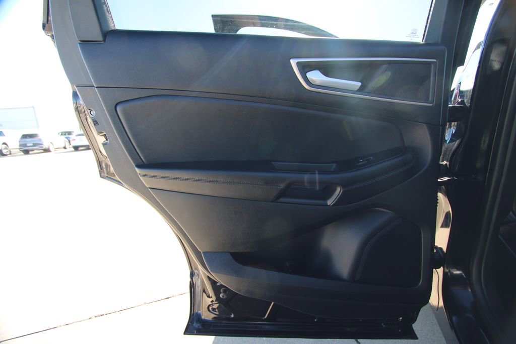 Used 2024 Ford Edge SEL image 33