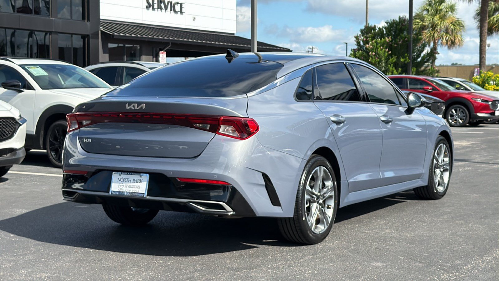 Used 2023 Kia K5 EX FWD image 4
