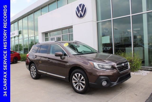 Used 2019 Subaru Outback 3.6R Touring image 1