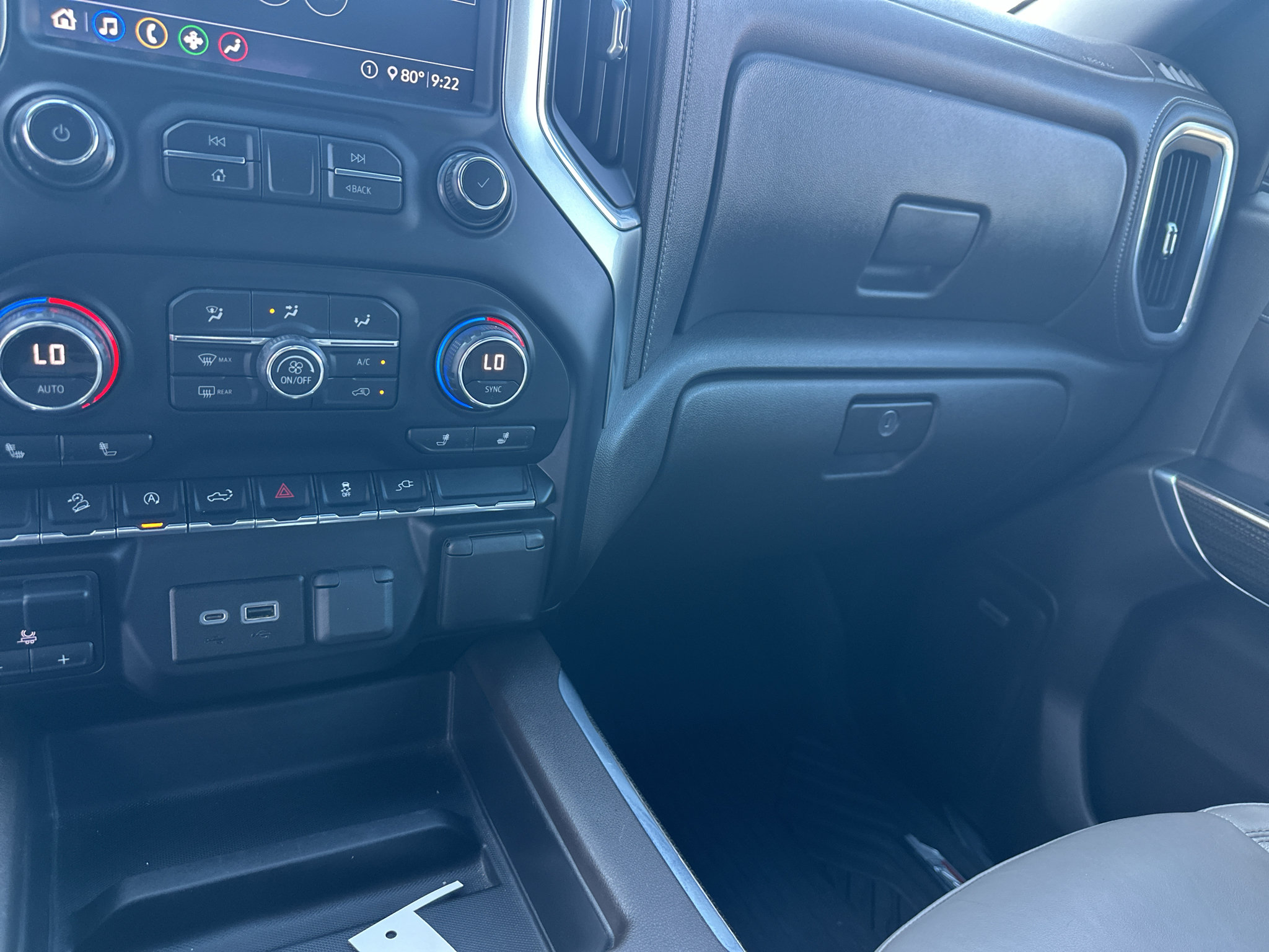 Used 2020 Chevrolet Silverado 1500 RST w/ Texas Edition AWD/4WD image 13