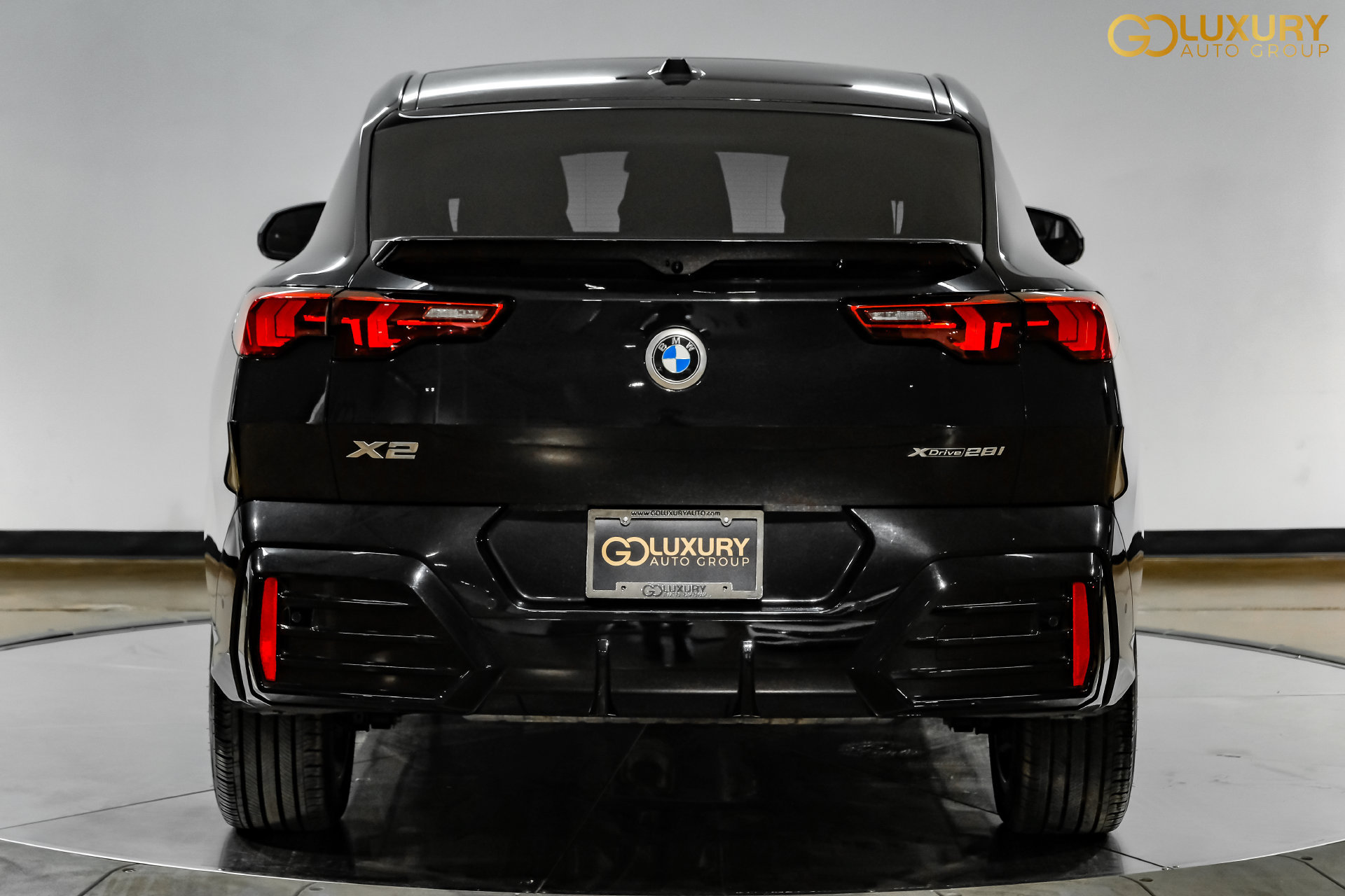 Used 2025 BMW X2 xDrive28i AWD/4WD image 11