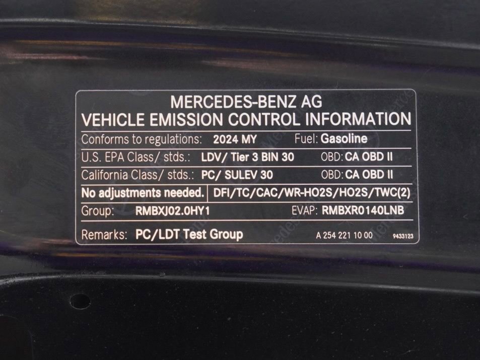 Used 2024 Mercedes-Benz GLC 300 image 26