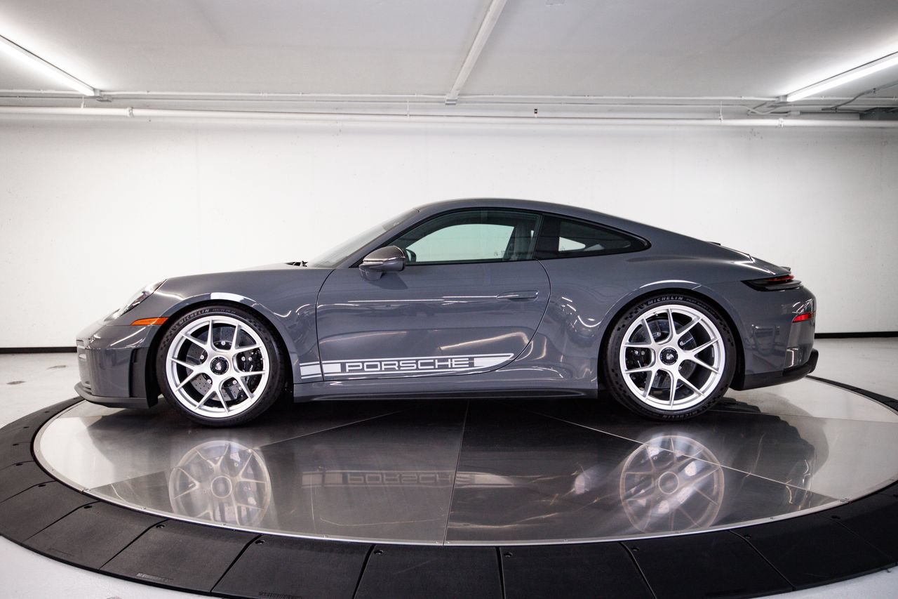Certified 2026 Porsche 911 GT3 RWD image 2