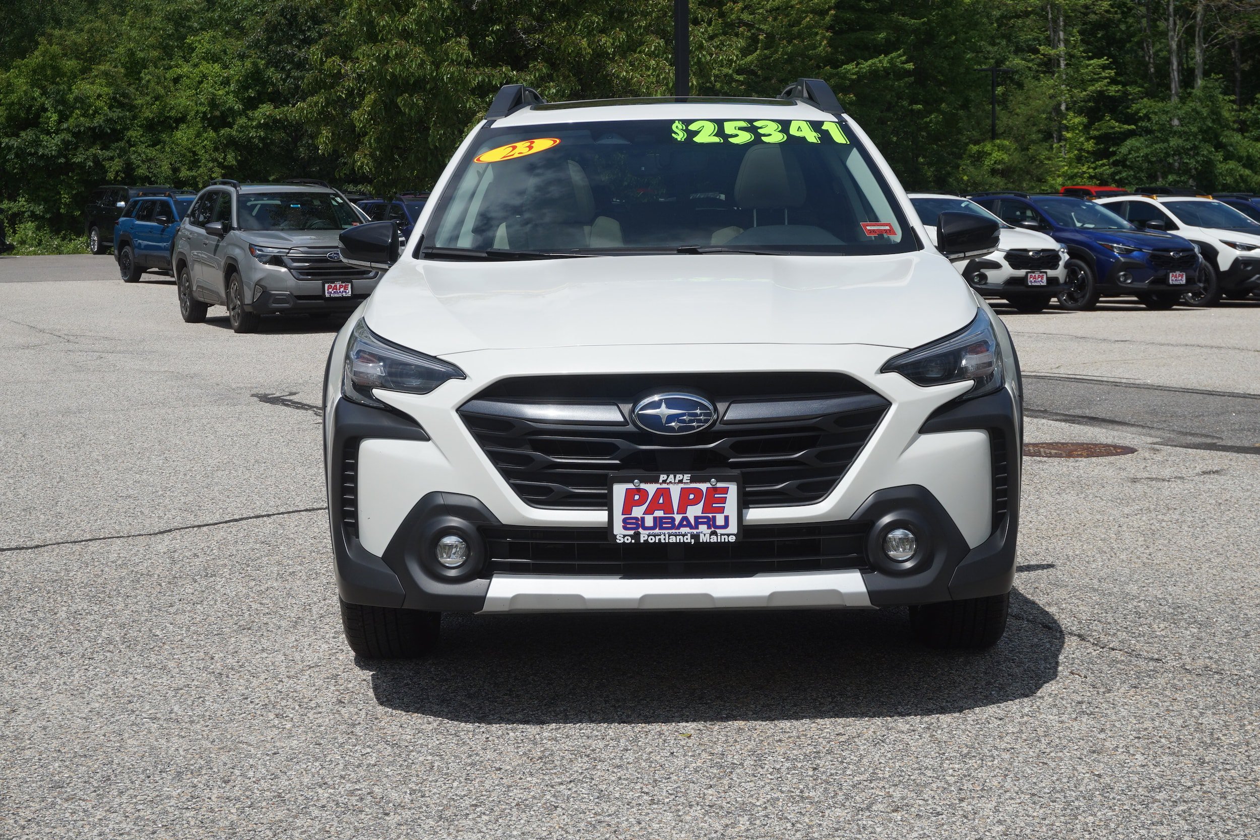 Used 2023 Subaru Outback Limited AWD/4WD image 2
