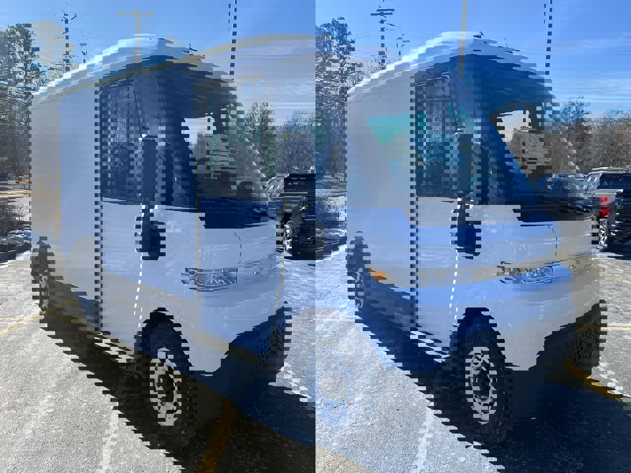 New 2025 Chevrolet Brightdrop 400 w/ Power Door Package image 23